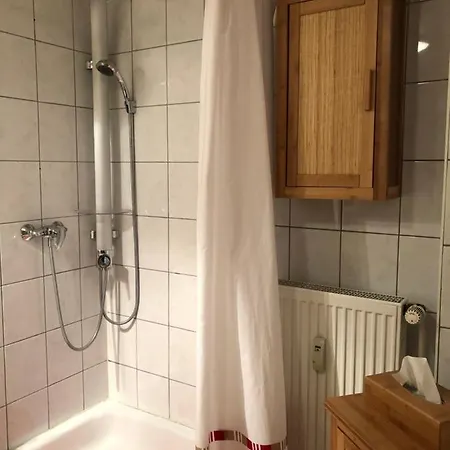 Nichtraucher-zimmer Mit Dusche/wc Frühstückspension *